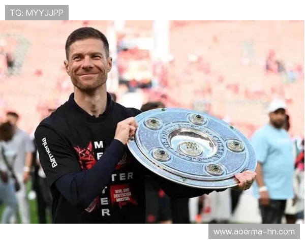 哈维阿隆索退役后选择执教皇马青年队开启新篇章